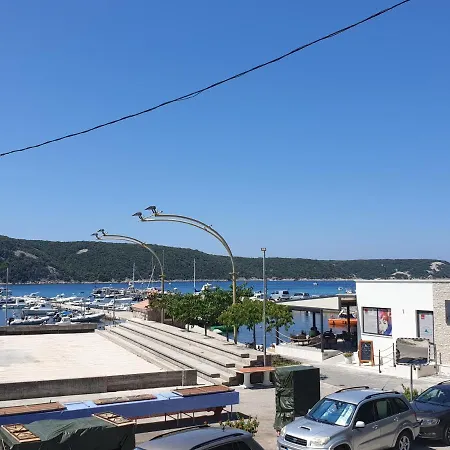 I Sobe Jusic Apartman Rab Town