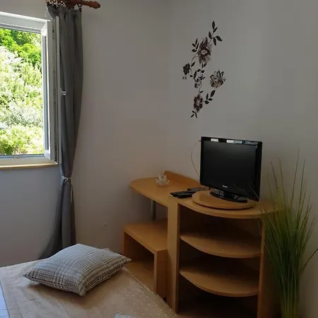 I Sobe Jusic Rab Town