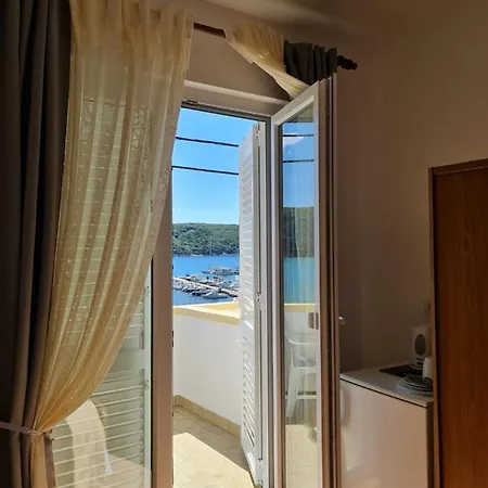 I Sobe Jusic * Rab Town