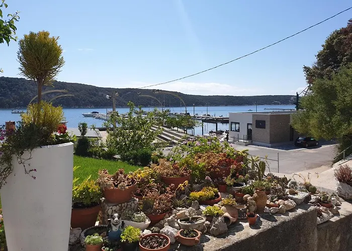 Apartman I Sobe Jusic Rab Town